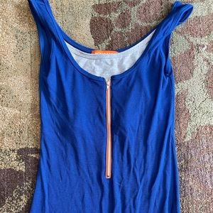 Nursing tank with zipper and inside cover access